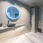 מלון Snowglory Boutique אראחובה