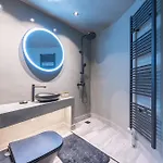 מלון Snowglory Boutique אראחובה