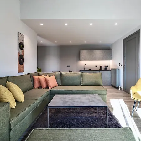 Snowglory Boutique * Arachova