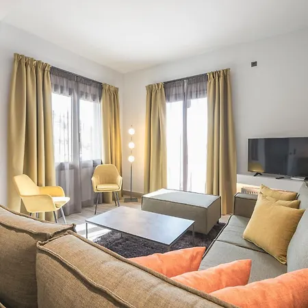 Snowglory Boutique *